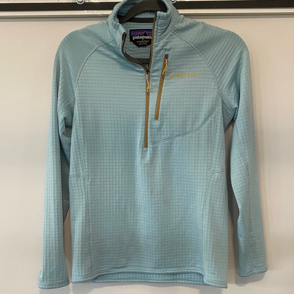 Patagonia half zip pullover